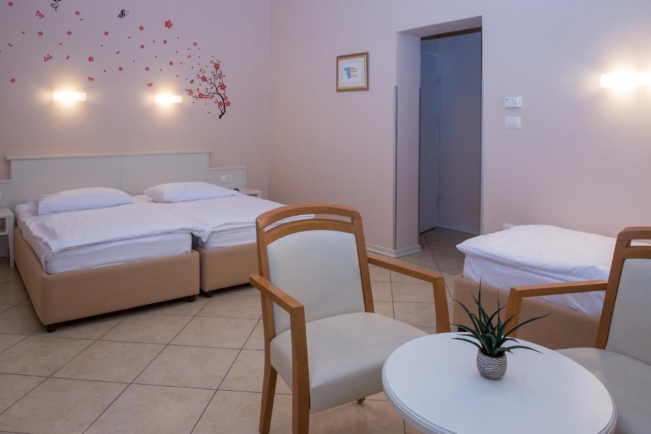 Hotel Kozana Dobrovo Dış mekan fotoğraf