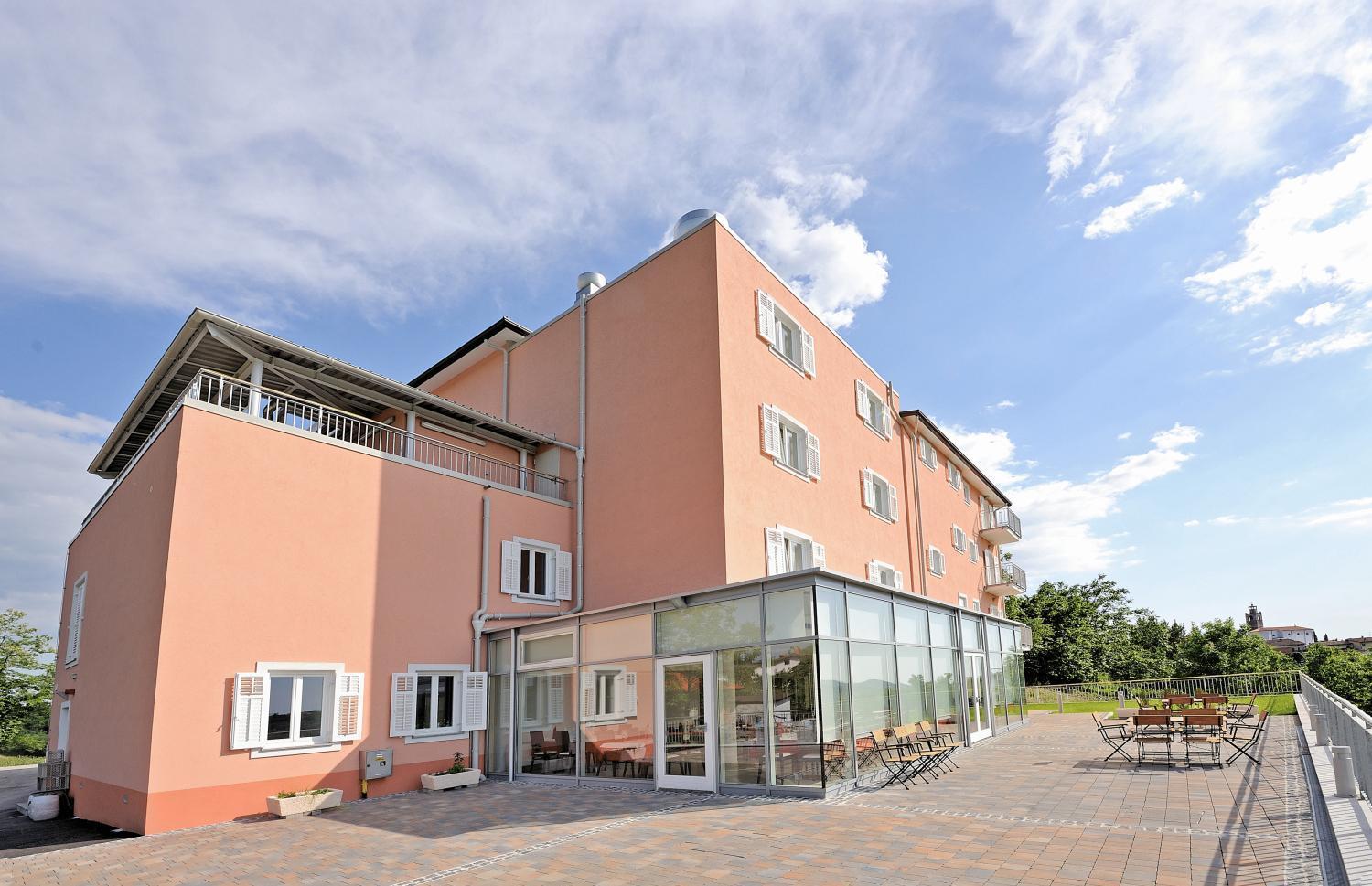 Hotel Kozana Dobrovo Dış mekan fotoğraf